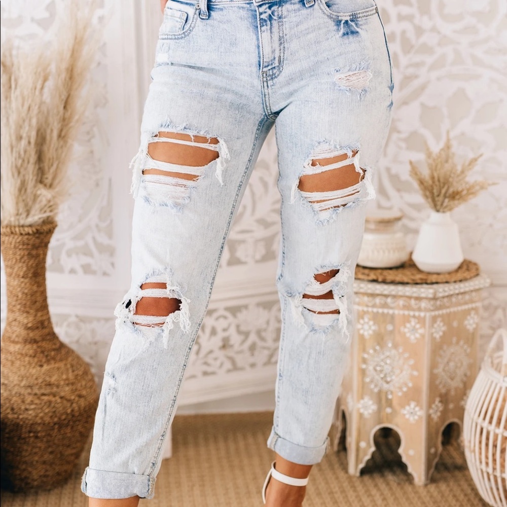 Eunina Frankie Mid Rise Distressed Girlfriend Jean